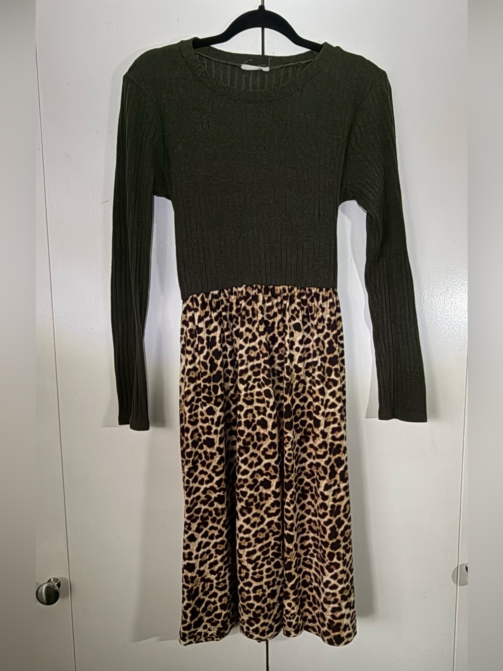 Dark Green Ribbed Top with Leopard Print Skirt Midi Dress